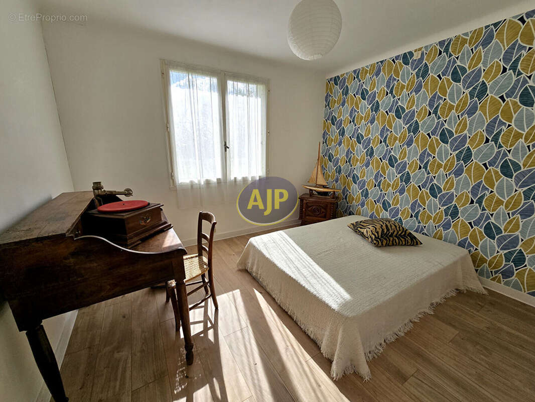 GUEMENE-PENFAO maison 6 chambres - photo 5