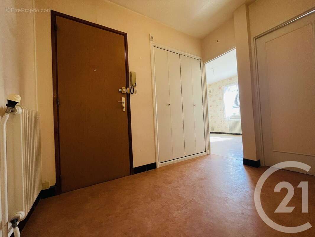 Appartement à MOULINS