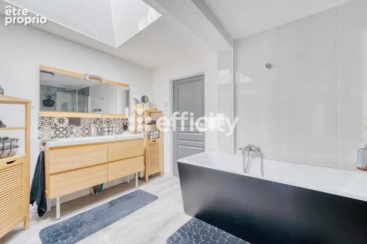 Maison 4 pièces 94 m² à vendre à La Ronde (17170) - photo 9