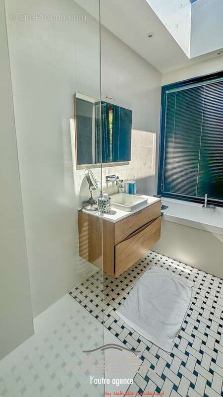 Maison à VAUX-SUR-MER