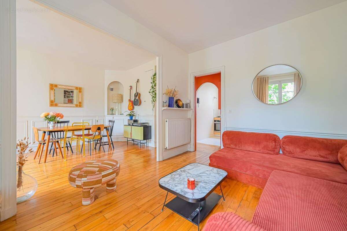 Appartement à PARIS-12E