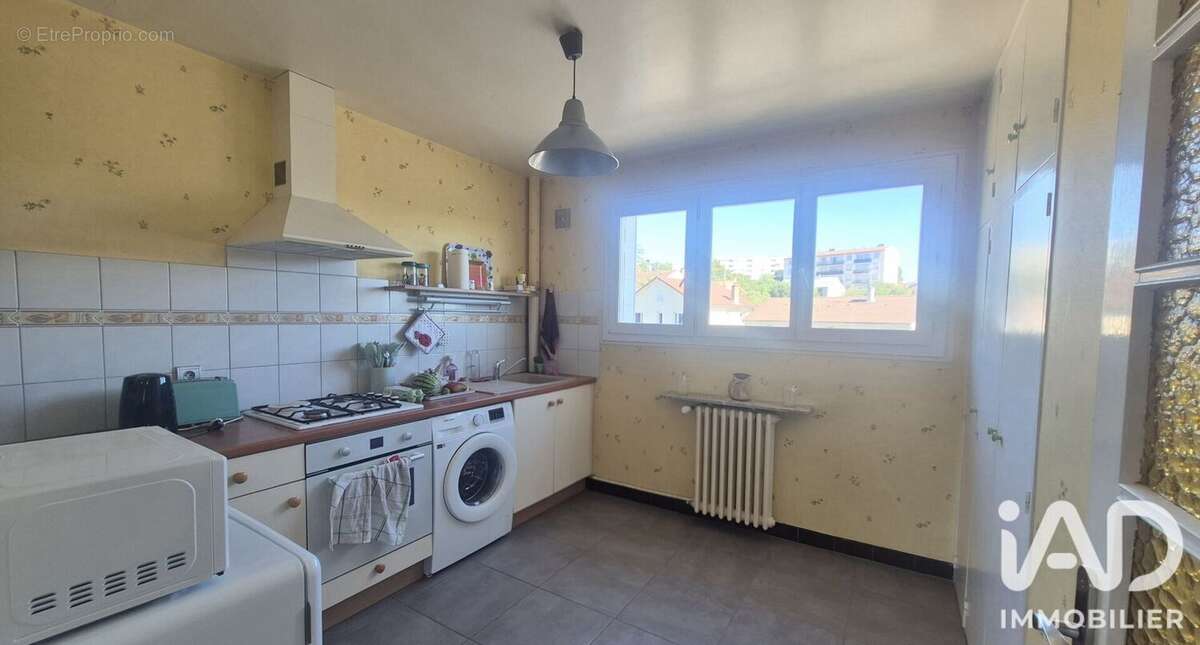 Appartement 69 m² à Limoges  - photo 3