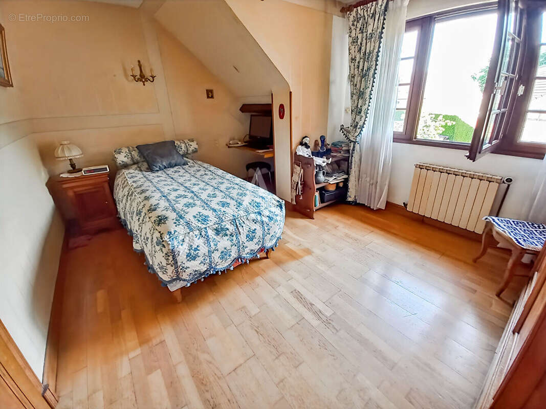 Maison à PETIT-COURONNE