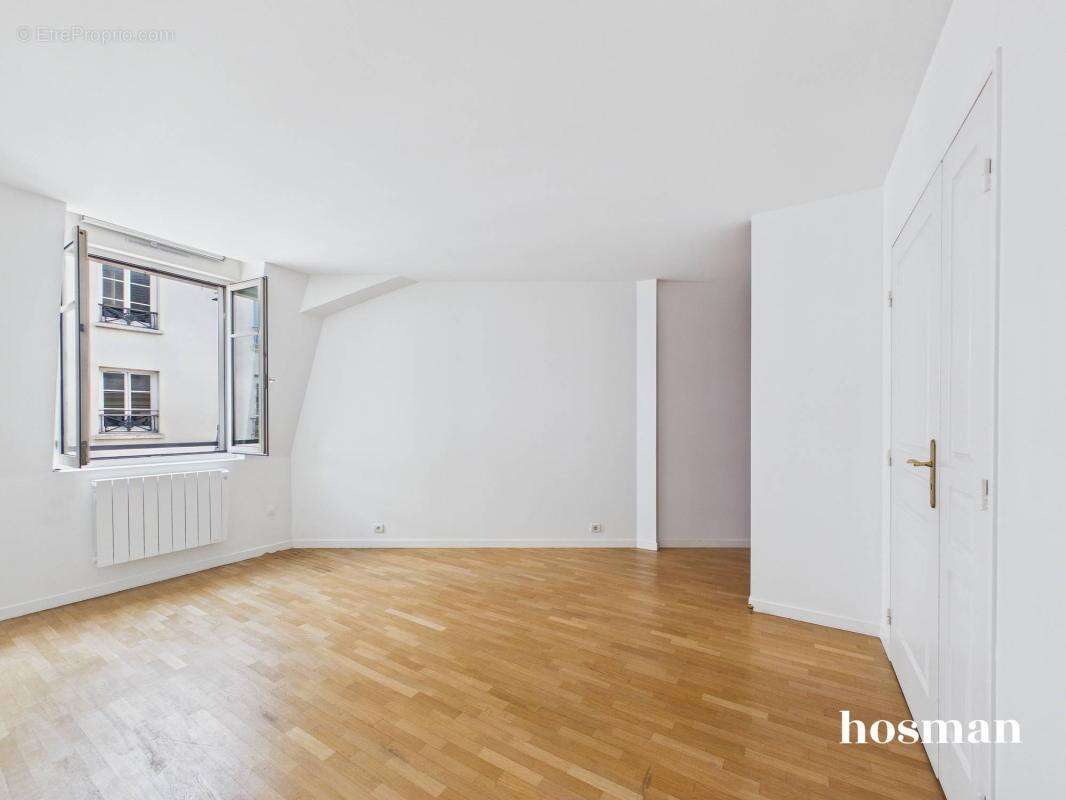Appartement à PARIS-11E