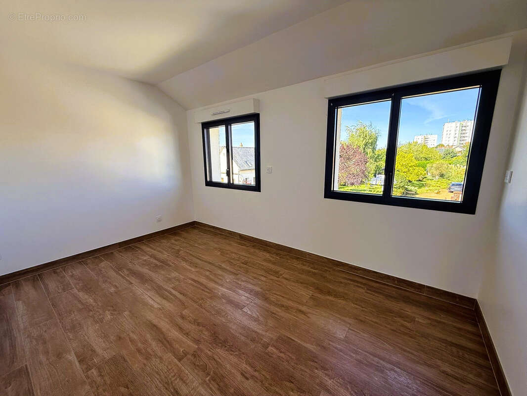 Maison à MAINVILLIERS