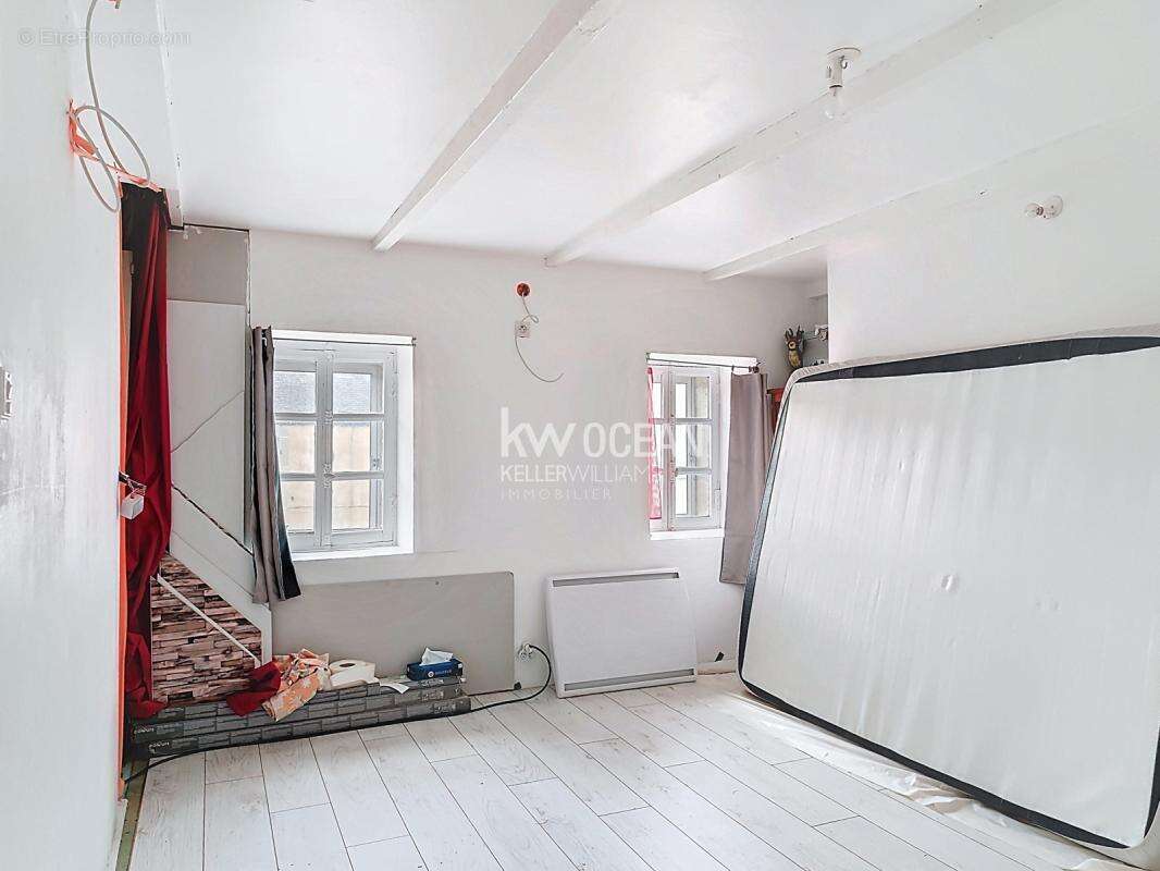 Maison à PLEYBER-CHRIST