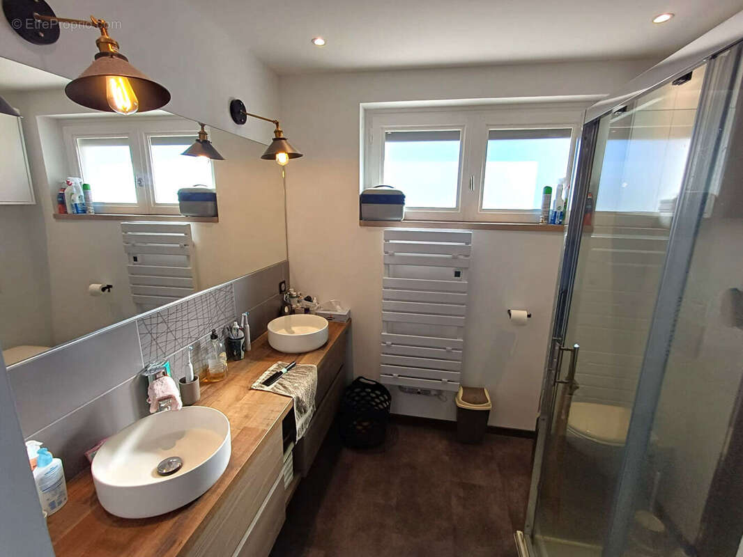Maison Cournon D Auvergne 7 pièce(s) 165 m2 - photo 10
