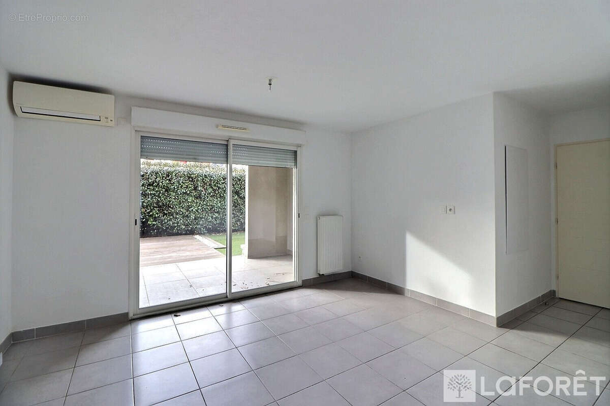 Appartement à HYERES