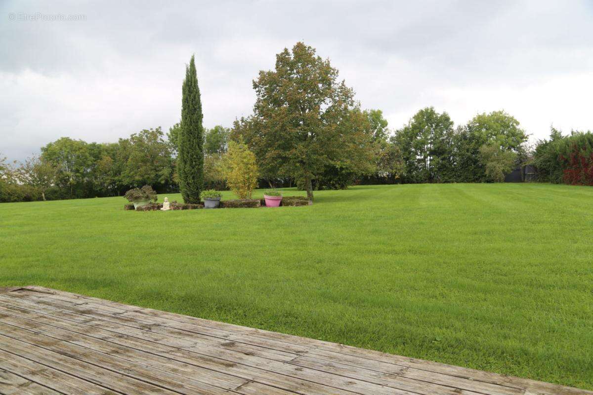 Maison à ARNAY-LE-DUC