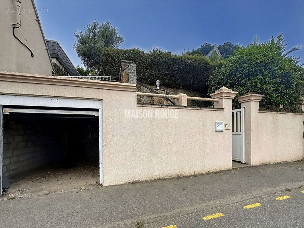 Maison à LEZARDRIEUX