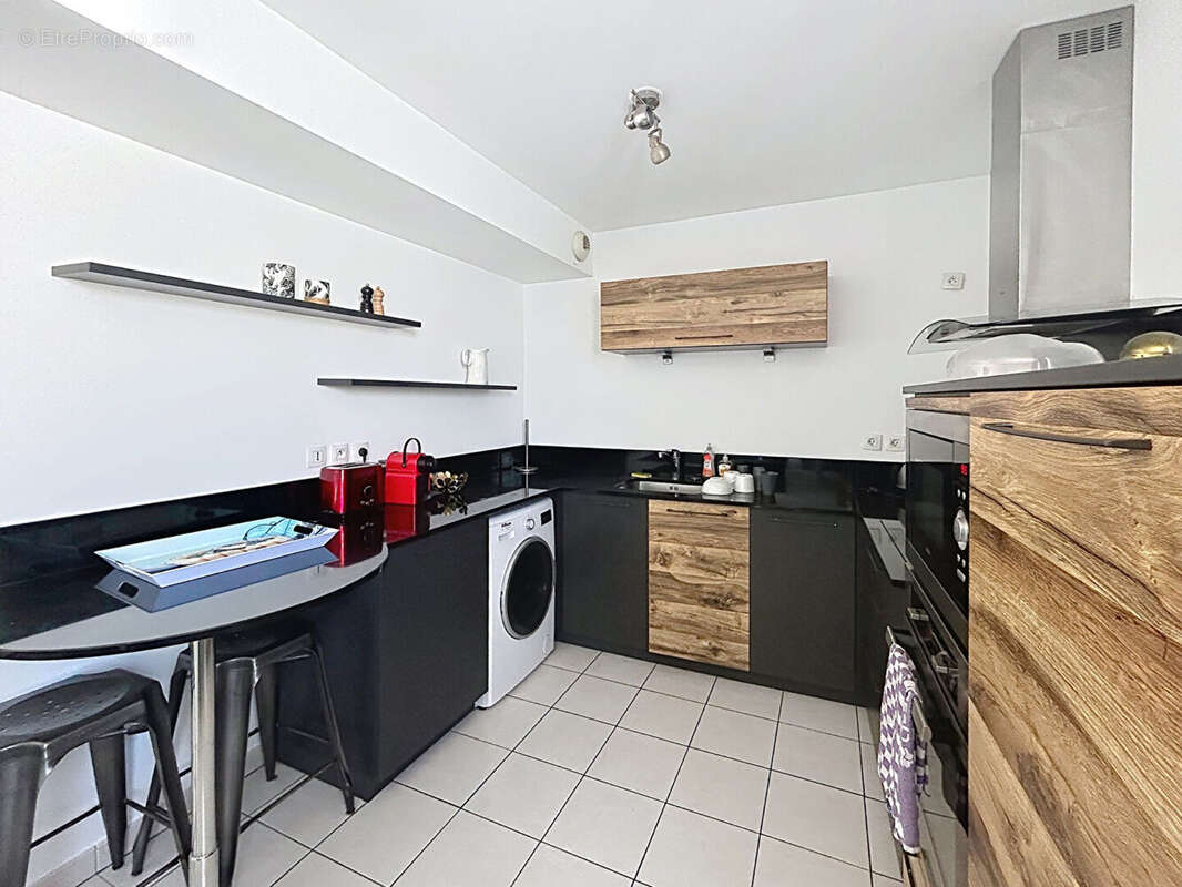 À Montévrain : agréable appartement T2 au 3ème étage, orienté Sus-Est sans vis-à-vis - photo 3