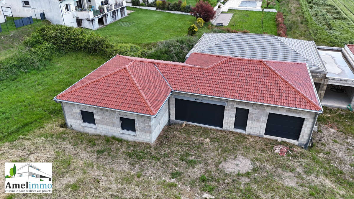 Maison à HAUTERIVES