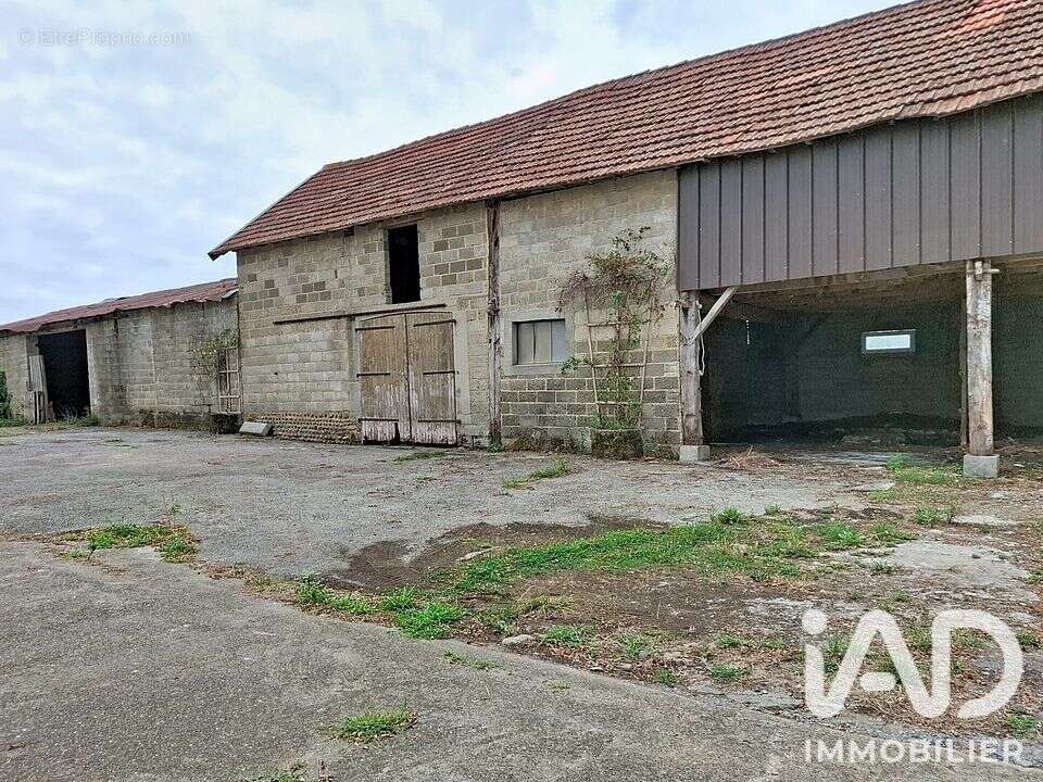 Maison 159 m² à Fichous-Riumayou  - photo 3