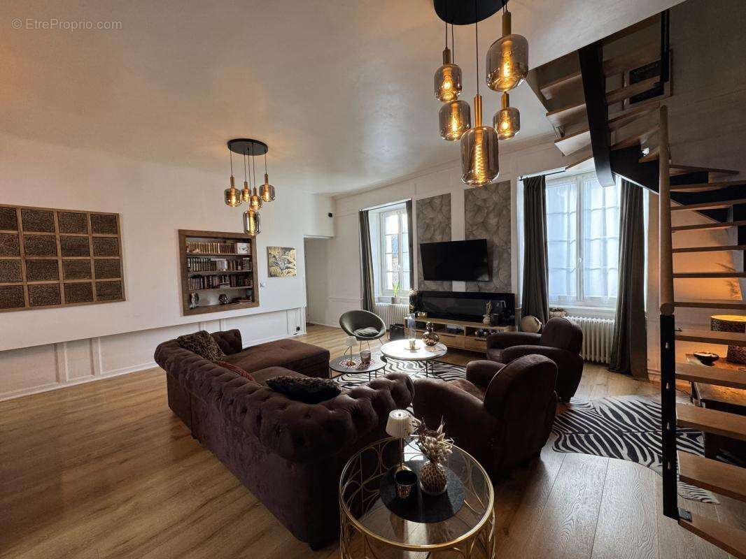 Appartement à QUIMPERLE