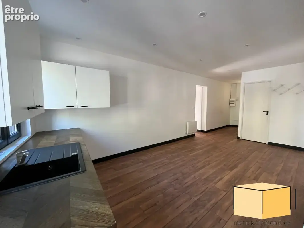 Appartement 3 pièces 53 m² à vendre à Belley (01300) - photo 2