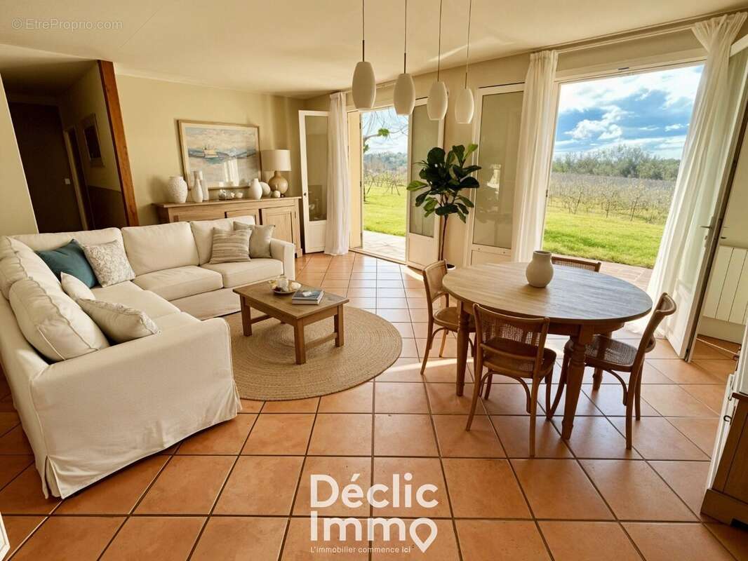 Maison à CARIGNAN-DE-BORDEAUX