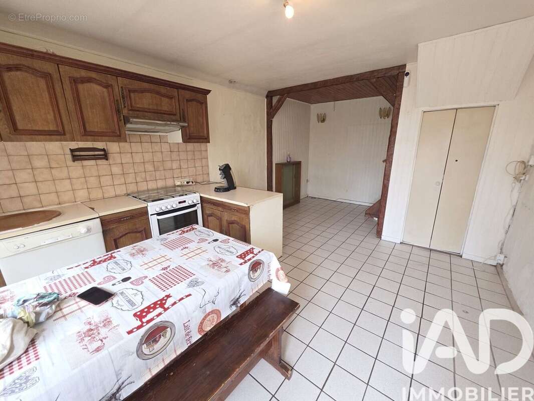 Photo 8 - Maison à JUZIERS
