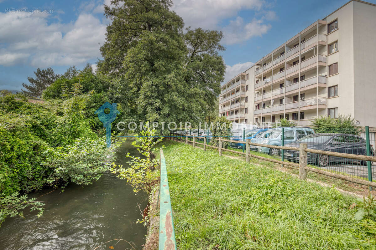 Appartement à VIZILLE