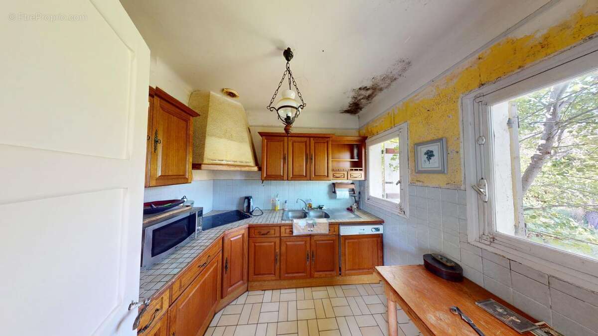 Maison à SAINT-SATUR