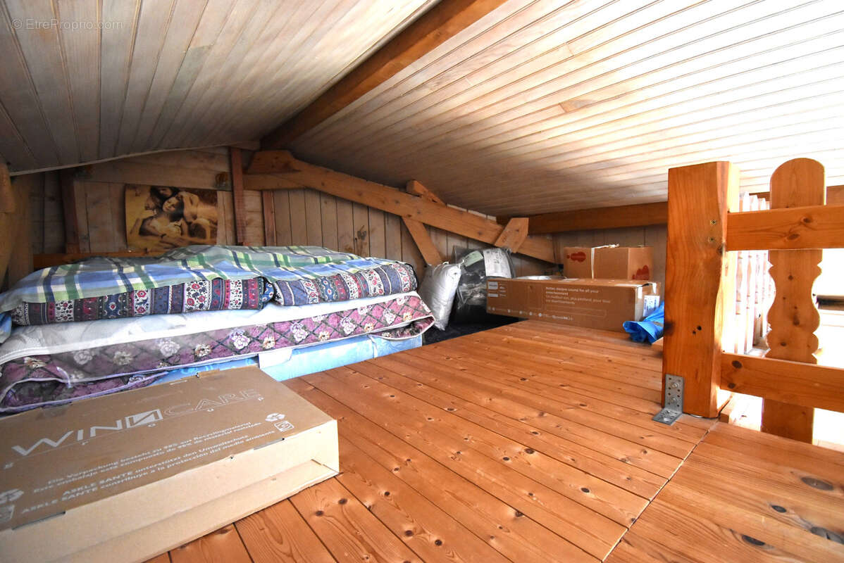 Maison à SAINT-LOUP-SUR-SEMOUSE