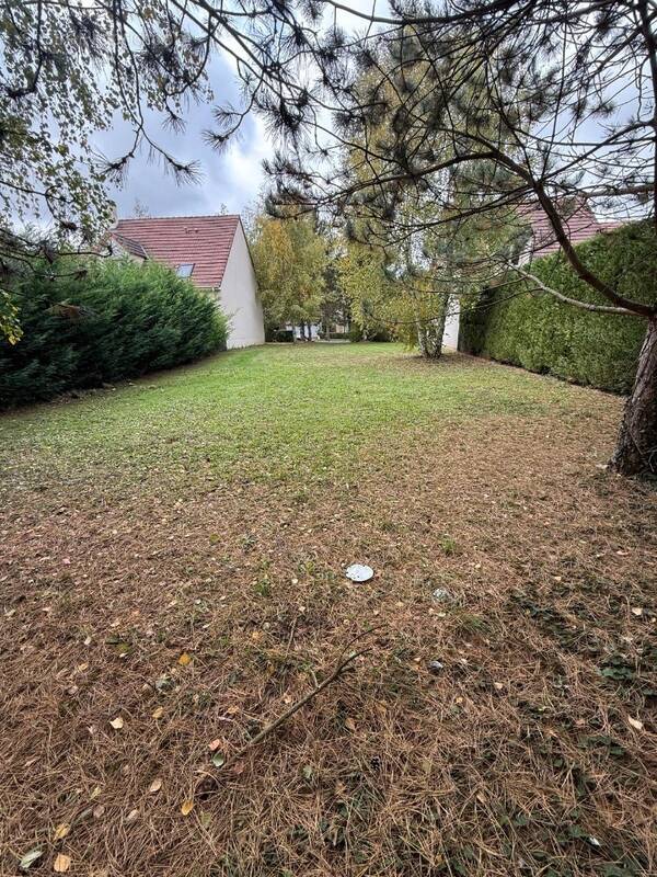 Terrain à SAINT-PIERRE-DU-PERRAY