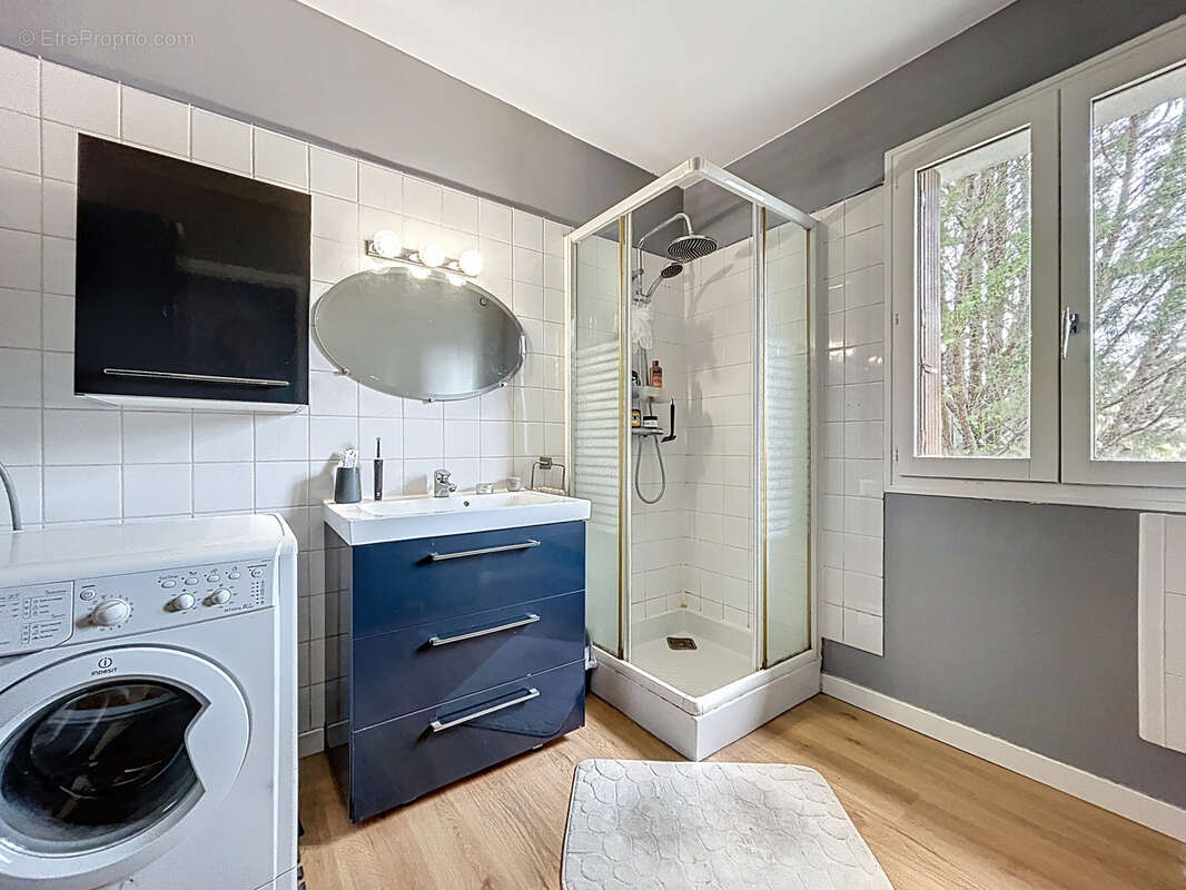 Maison à SAINT-PANTALEON-DE-LARCHE