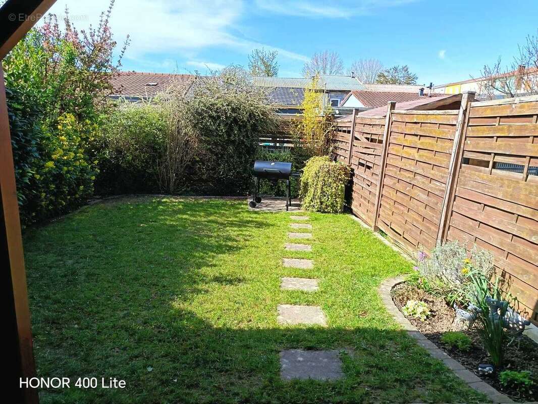 Un extérieur sans vis à vis direct. - Maison à LANDSER