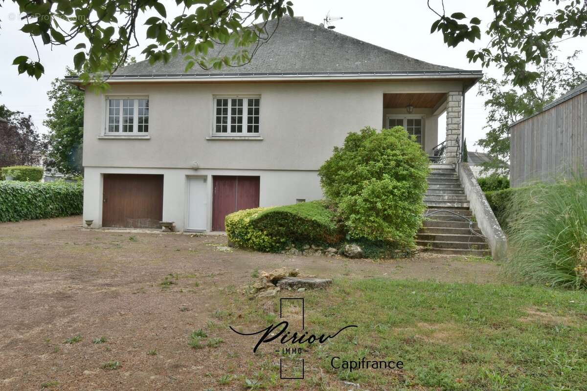 Maison familiale au coeur de Doué la Fontaine - Potentiel de 6 chambres - photo 24
