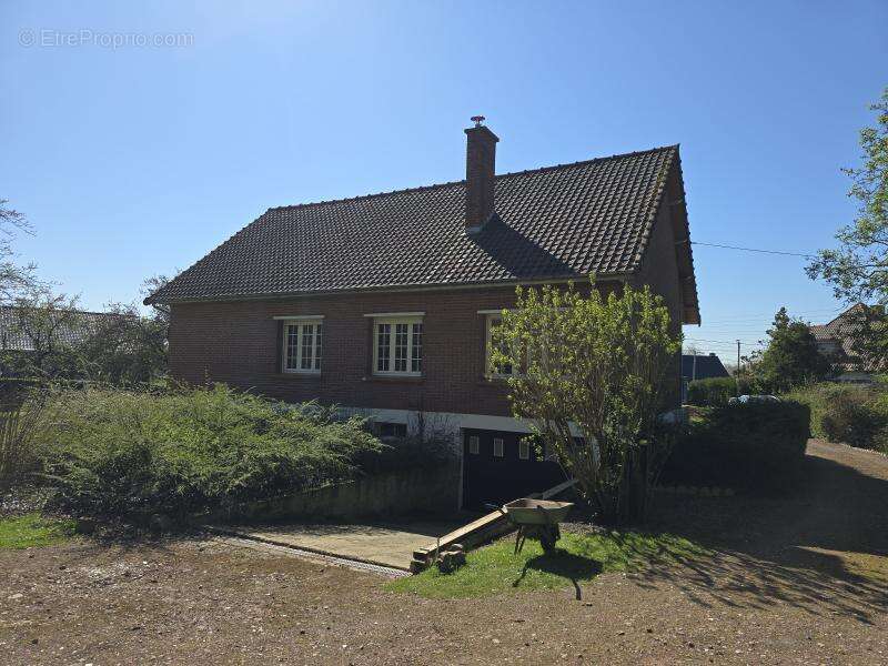 Maison à PERNES