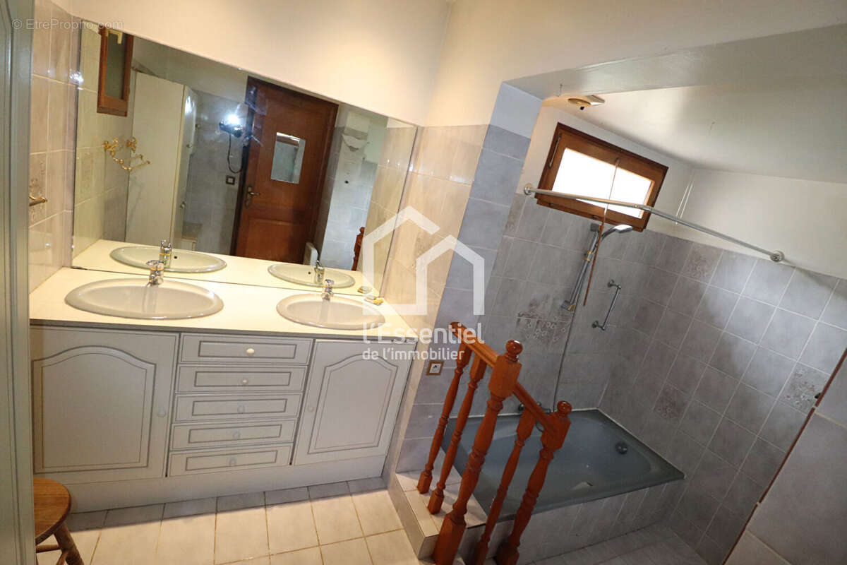 Maison à TRIEL-SUR-SEINE