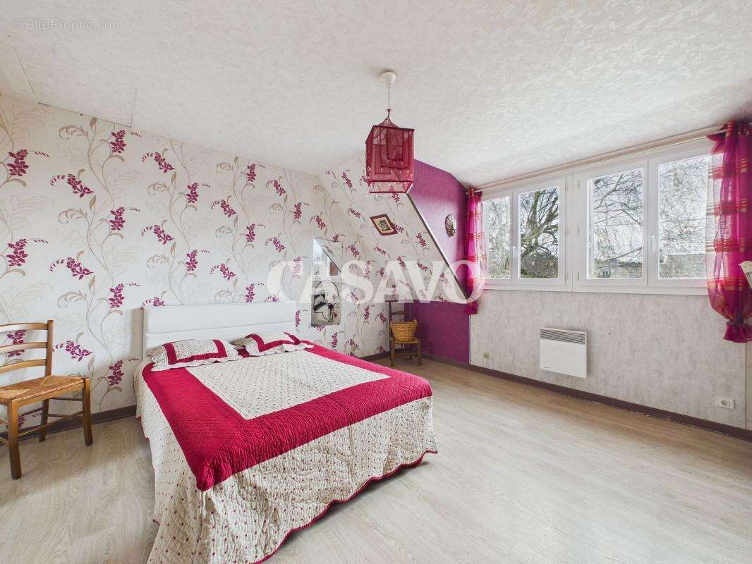 Maison à REVENTIN-VAUGRIS