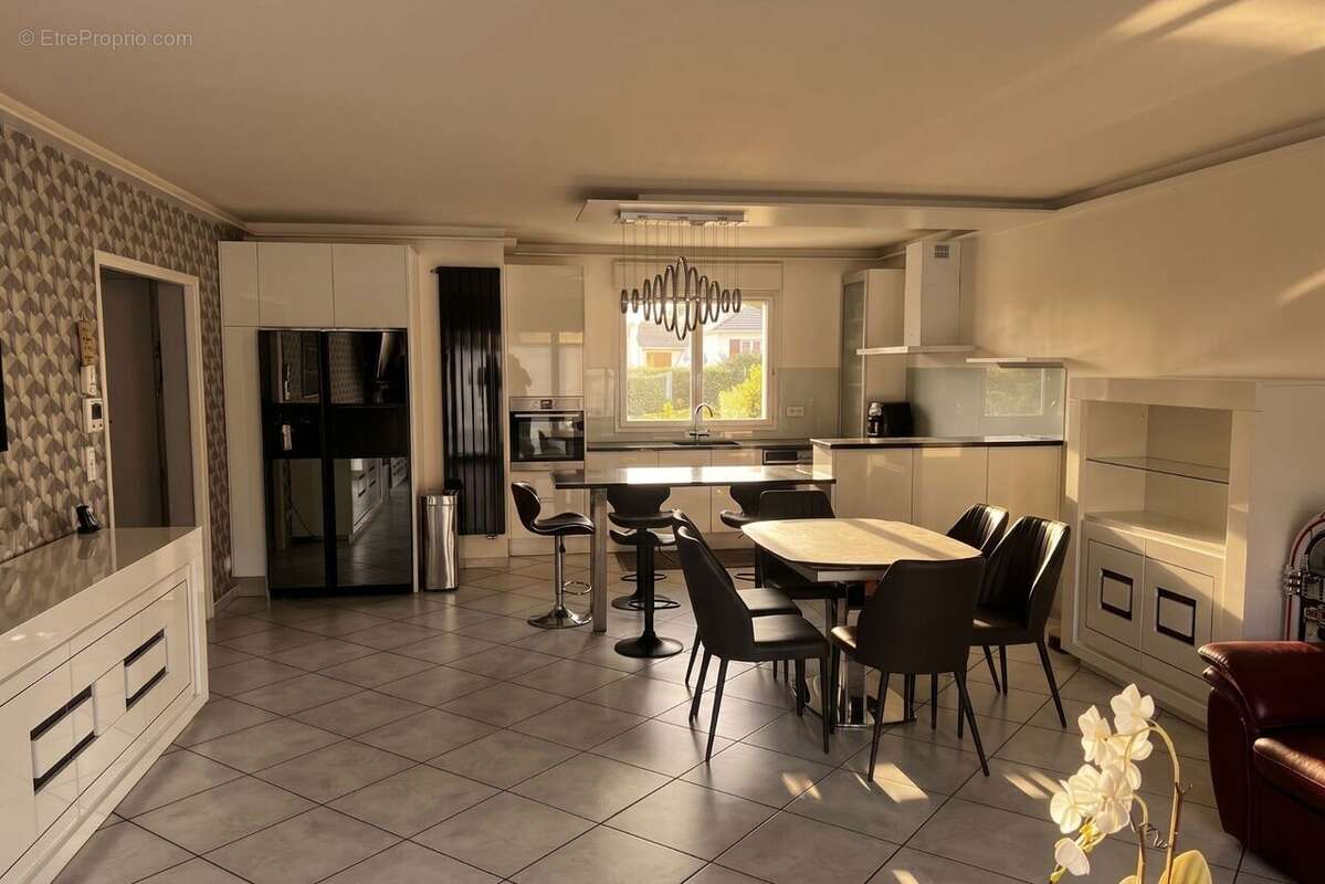 Maison à SUCY-EN-BRIE