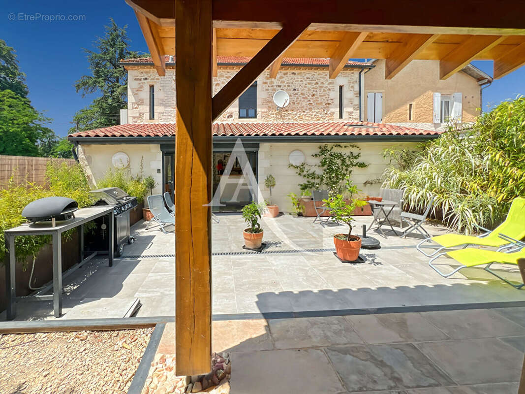 Maison à SAINT-VITE