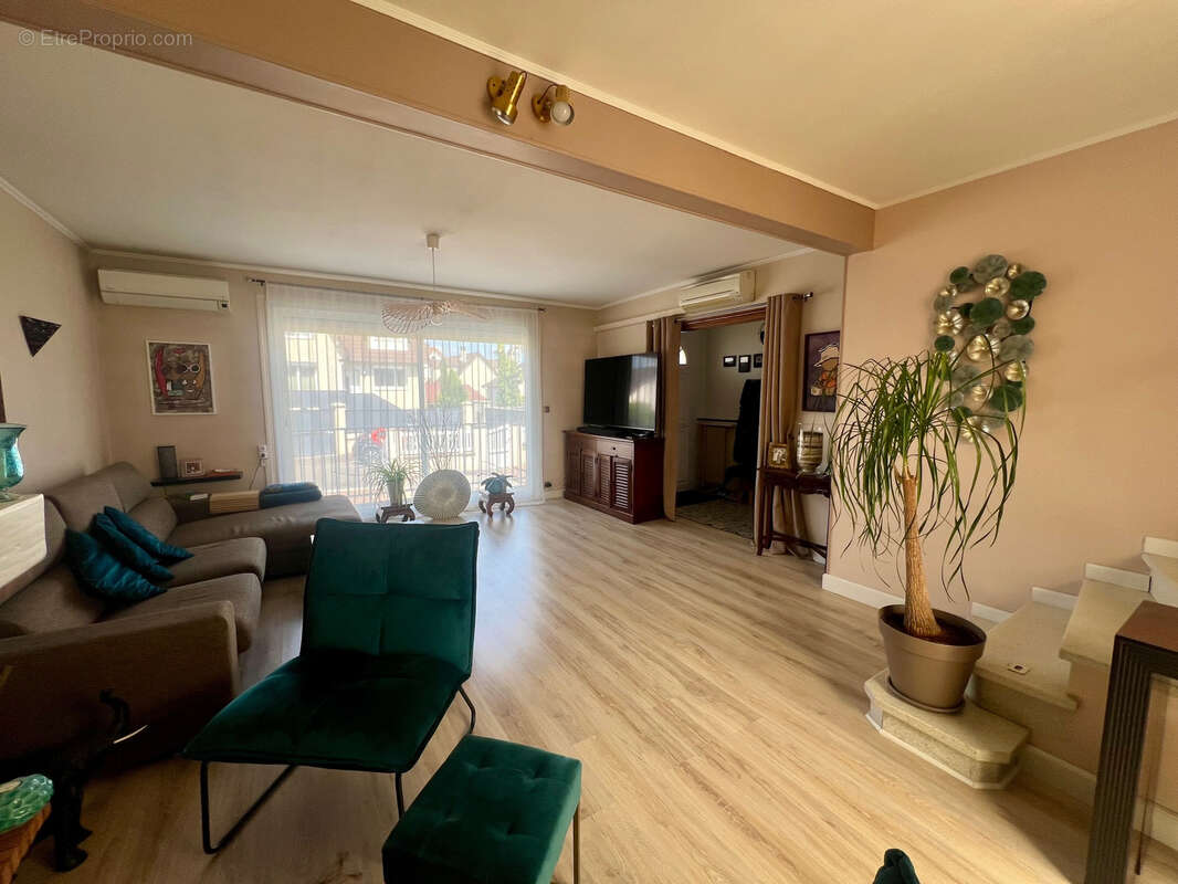 Maison à ATHIS-MONS