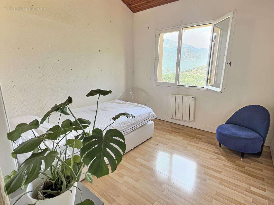 Réajustement du prix …
pour cette Magnifique maison à découvrir, avec investissement locatif très intéressant - photo 11