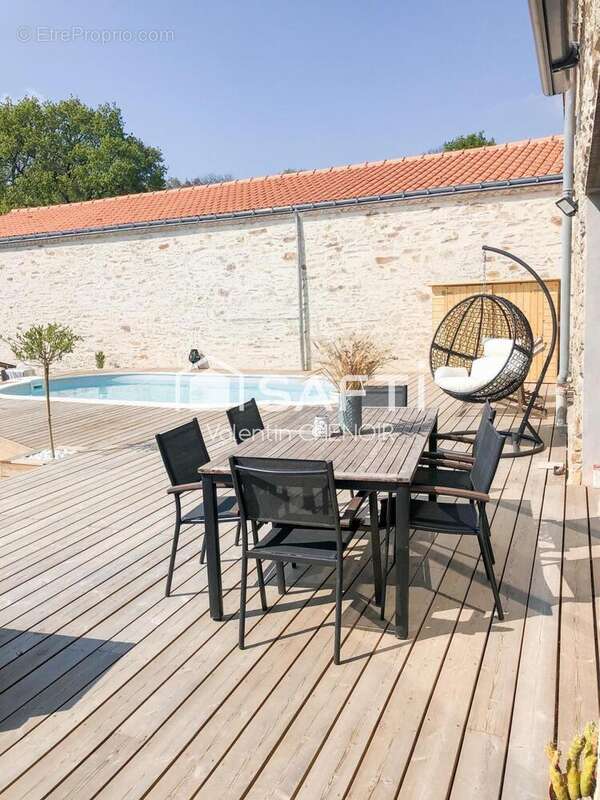 Photo 2 - Maison à BOUGUENAIS