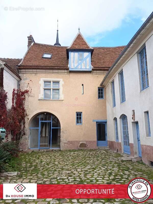 Maison à COULOMMIERS