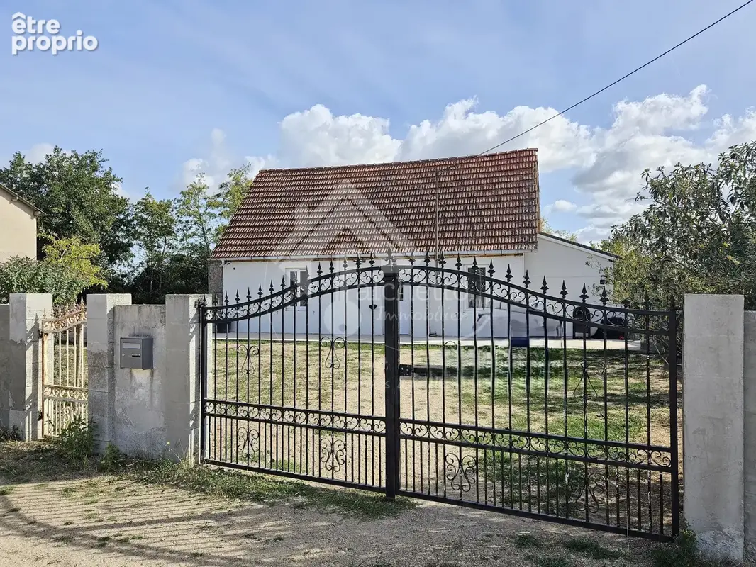 Photo Maison à Beaulon au prix de 139 900€