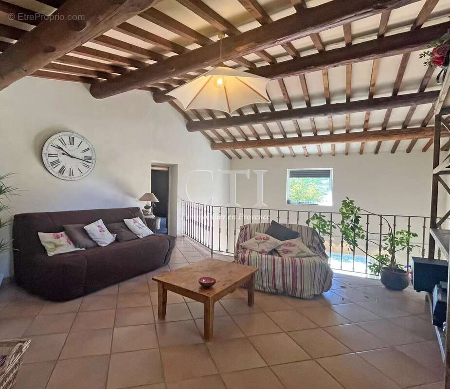 Maison à VAISON-LA-ROMAINE