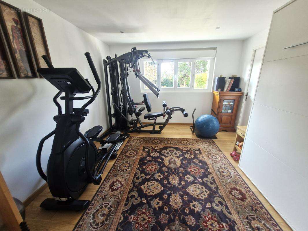 Maison à COLLONGES-AU-MONT-D'OR