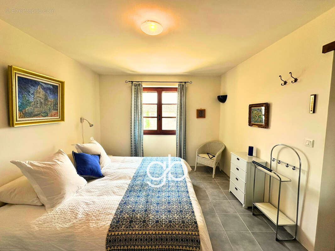 Mas de prestige du xvie siècle   vue panoramique sur les cévennes   7 chambres   piscine chauffée   ascenseur - photo 14