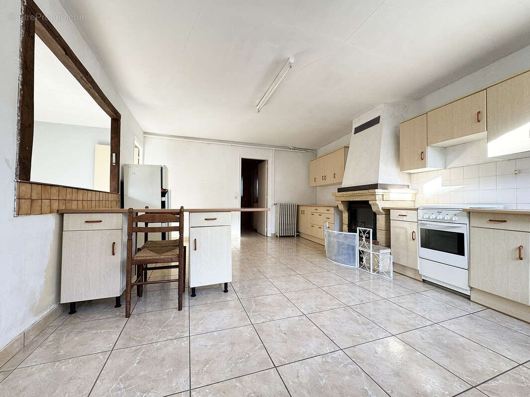 Gros potentiel : Maison à rénover - photo 10