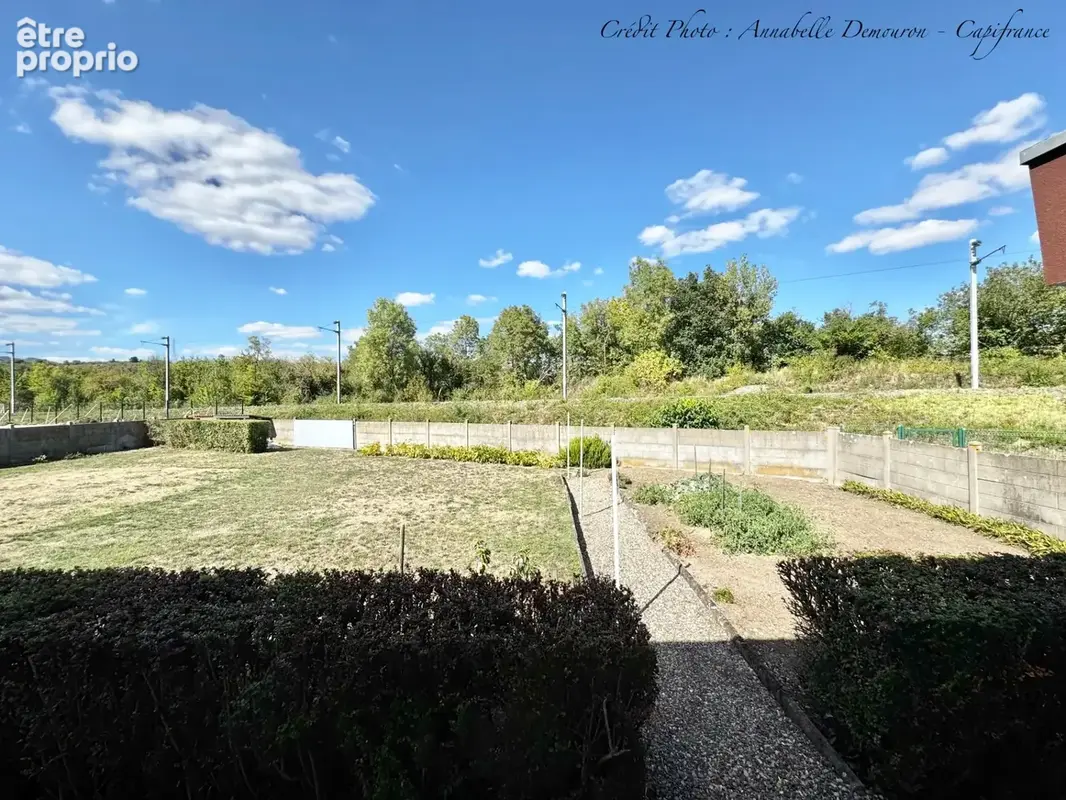 MOZAC – Maison de plain-pied 3 chambres/bureau – PISCINE – TERRAIN divisible de 2324 M² – Garages - photo 56