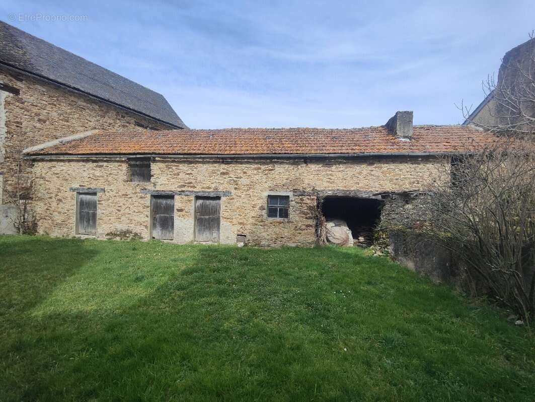 Maison à SAUVETERRE-DE-ROUERGUE