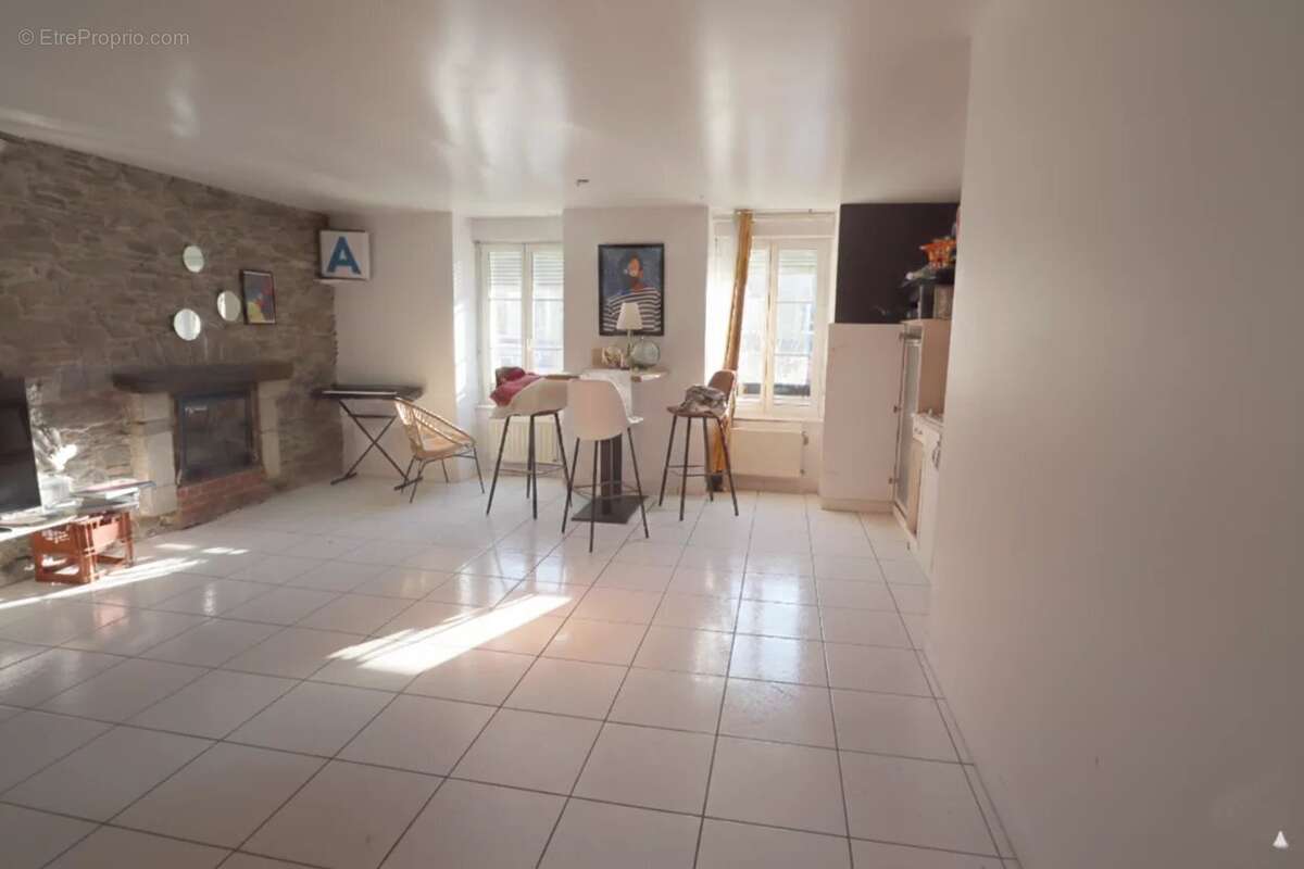 Appartement à CARHAIX-PLOUGUER