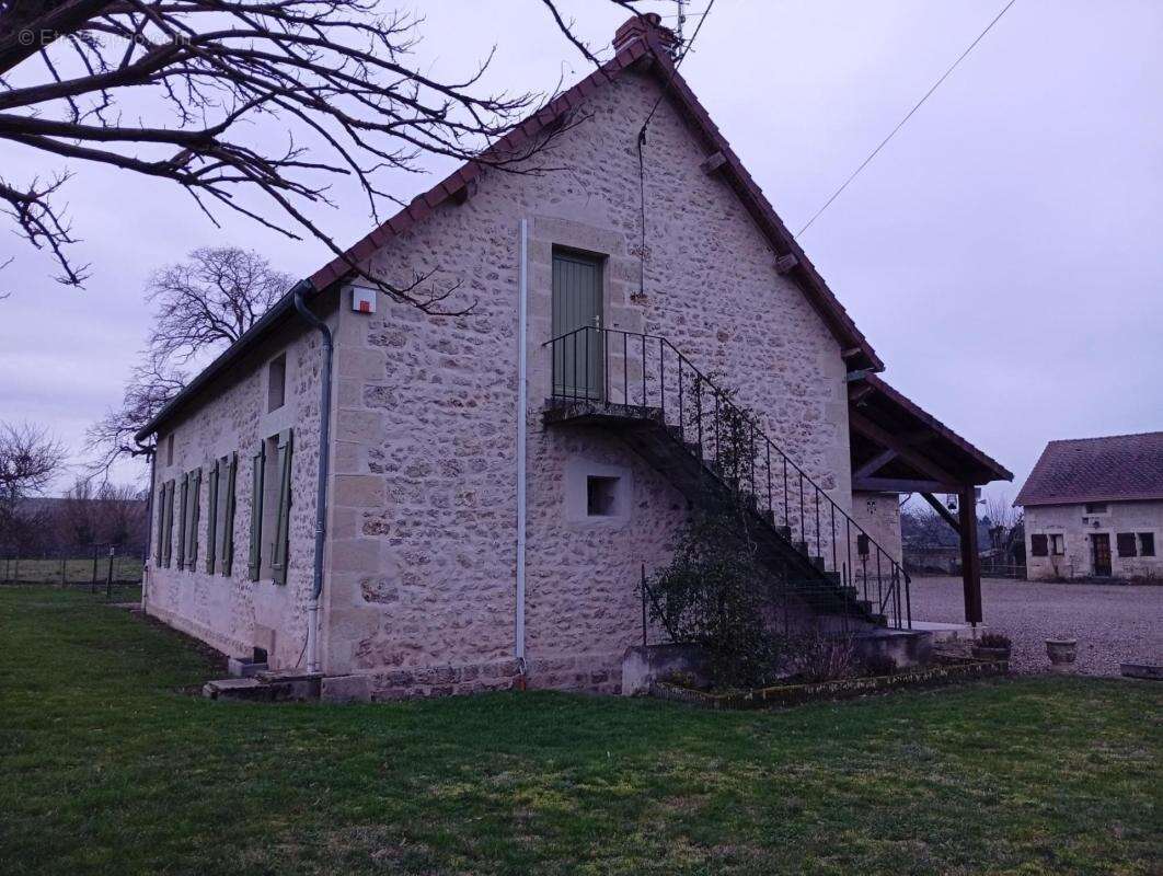 Maison à SANSSAT