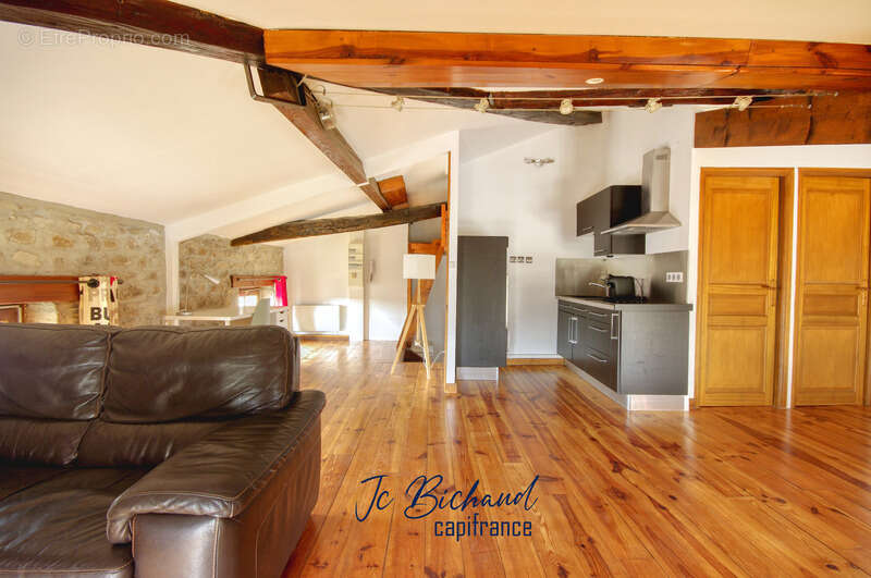Appartement à MORNANT