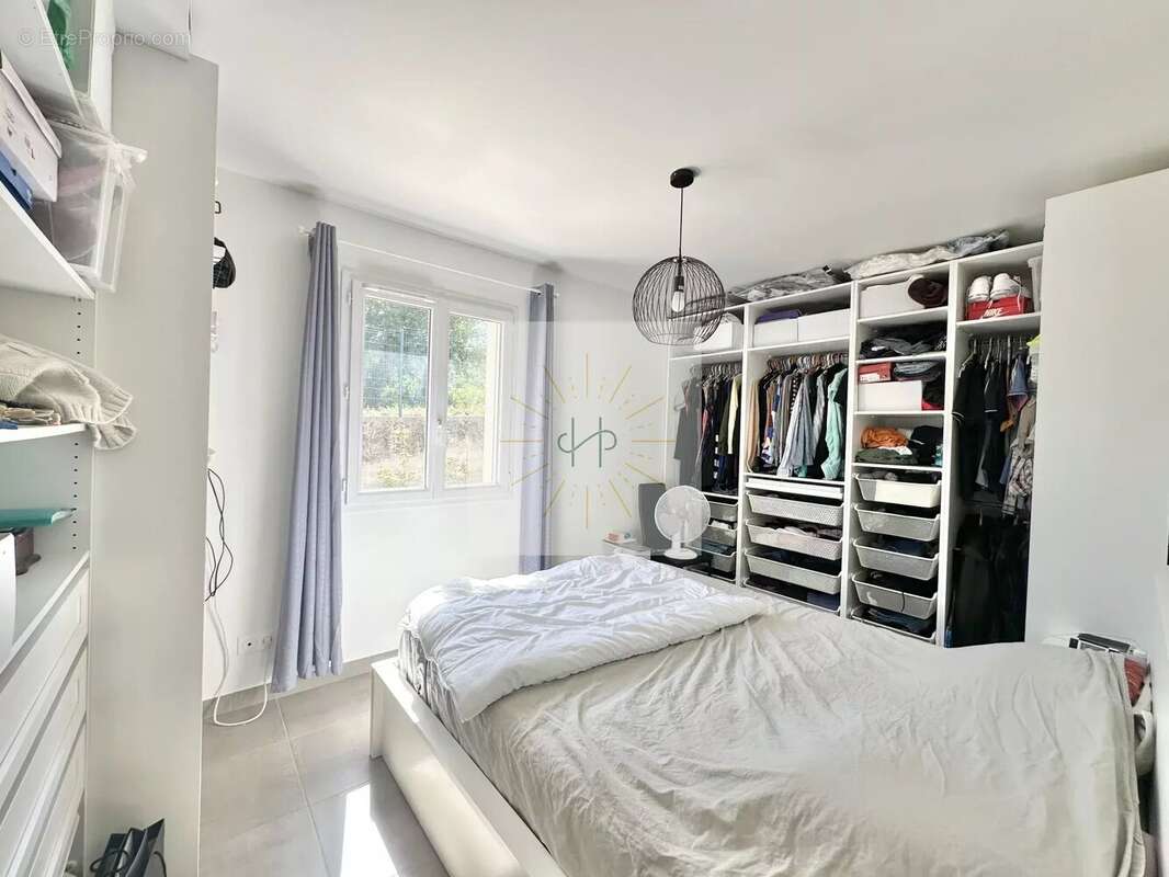 Maison à MONTELIMAR