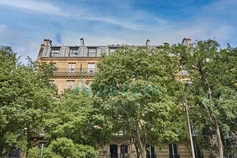 Appartement à PARIS-5E