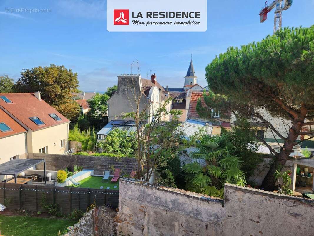 Maison à MONTIGNY-LES-CORMEILLES